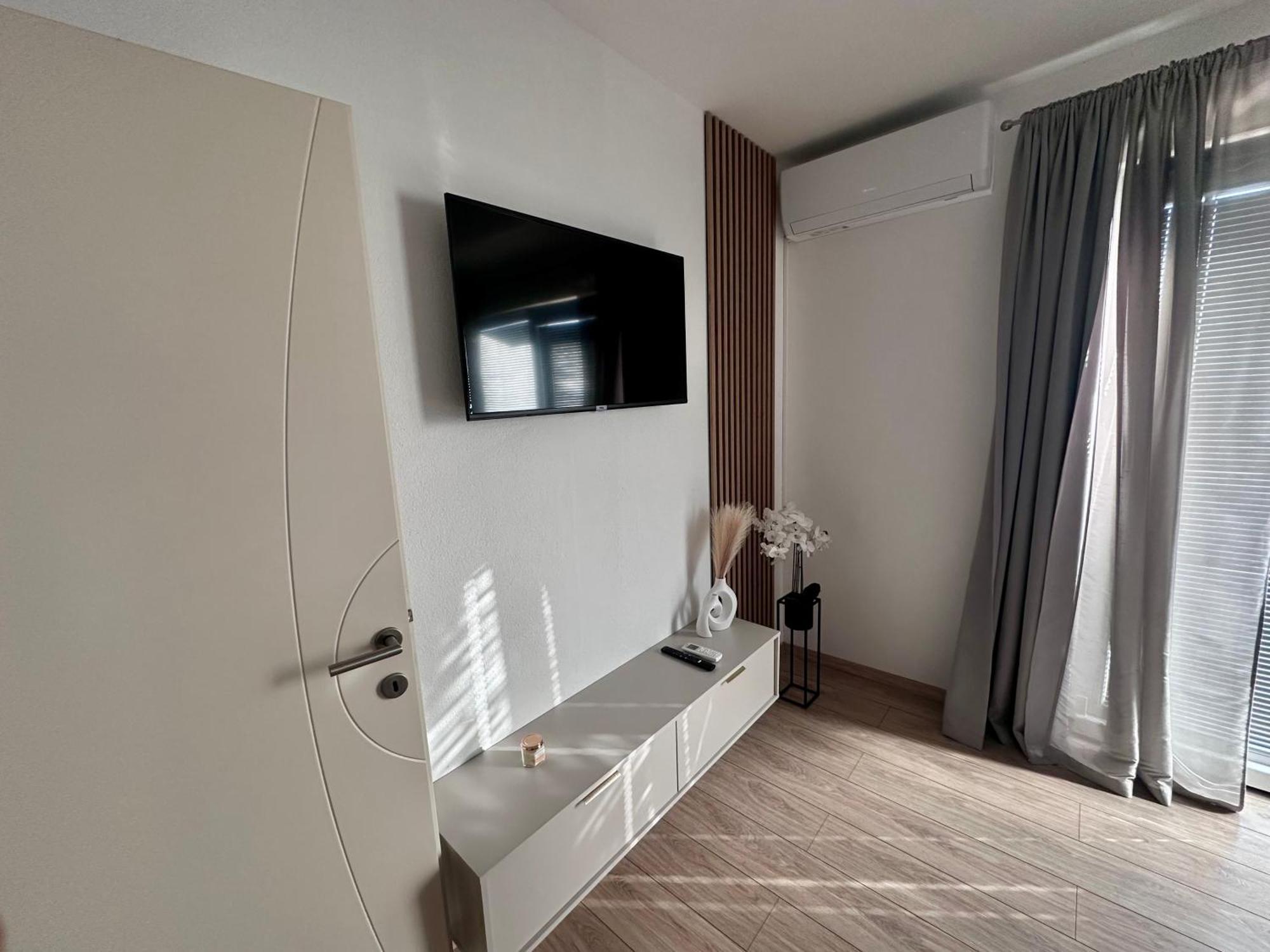 Apartmani Josipa Baska Voda Exterior photo
